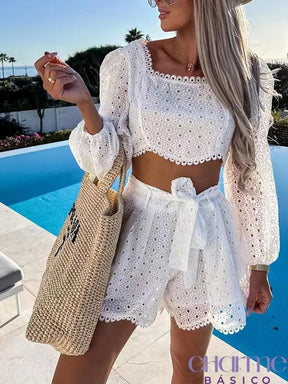 Conjunto Renda Blusa e Shorts Lia - Charme Básico 