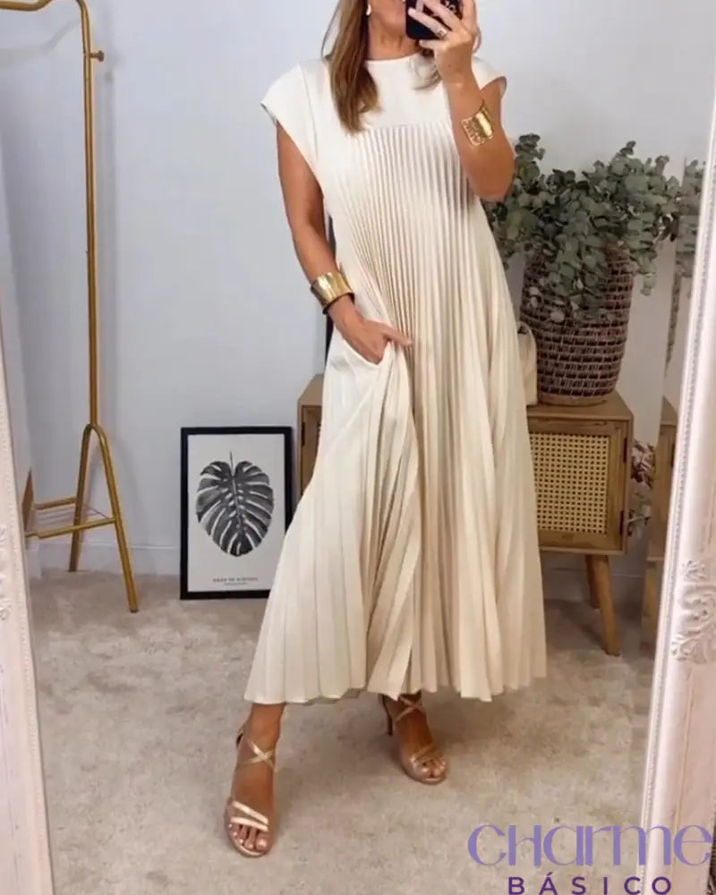 Vista-Se Com A Elegância Do Vestido Cristiane! 👗