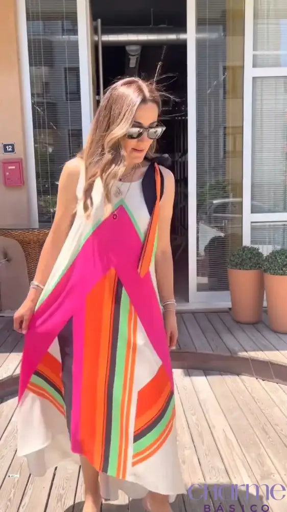 Vestido Adriana – Ousadia E Estilo Em Cada Detalhe