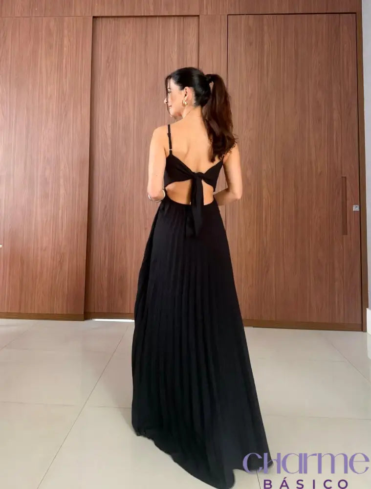 Vestido Clara – Elegância E Classe Em Cada Movimento