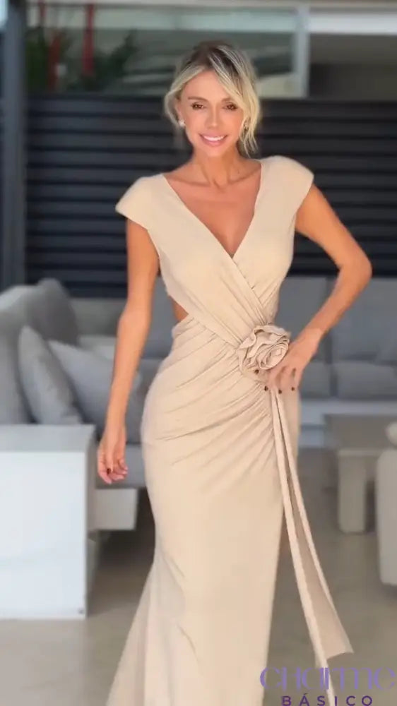 Vestido Cris – Leveza E Charme Em Uma Só Peça!