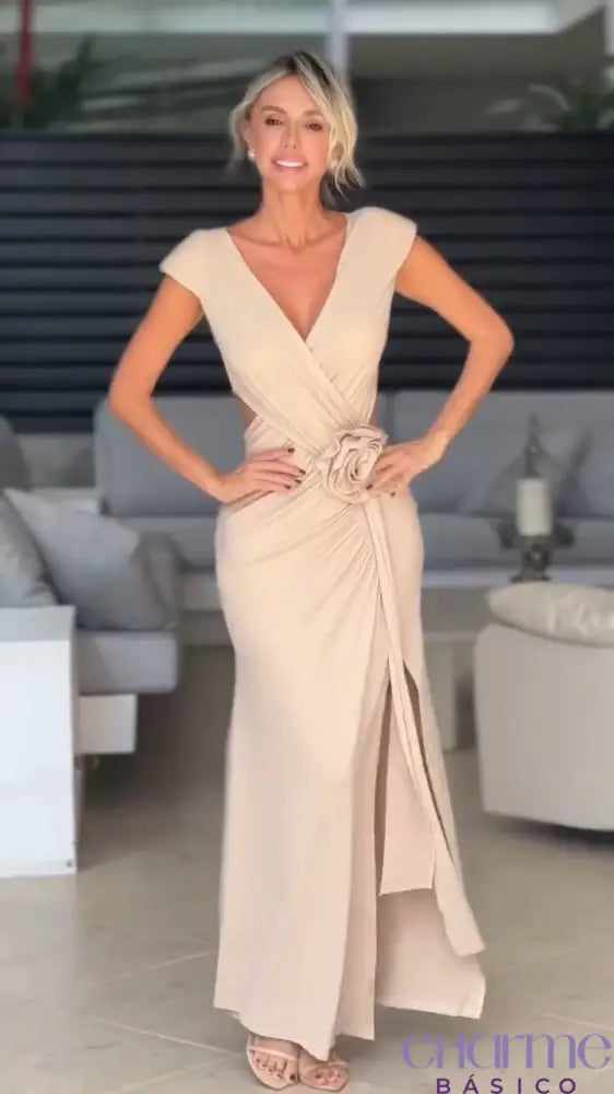 Vestido Cris – Leveza E Charme Em Uma Só Peça!