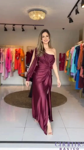 Vestido Mara – Elegância E Movimento Em Um Só Modelo!