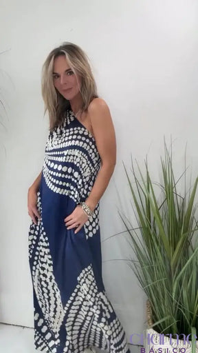 Vestido Maxi Olivia: A Elegância Atemporal Em Sua Forma Mais Pura Dresses