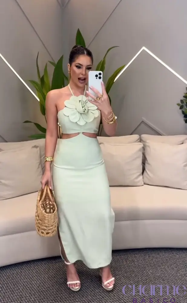 Vestido Mint Elegance – Sofisticação Com Um Toque De Romance!