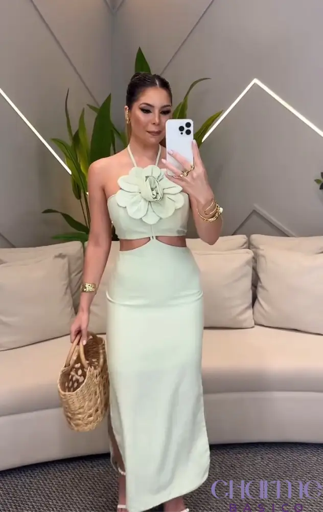 Vestido Mint Elegance – Sofisticação Com Um Toque De Romance!