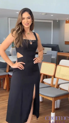 Vestido Noir Elegance – Poder E Sofisticação Em Preto Clássico!